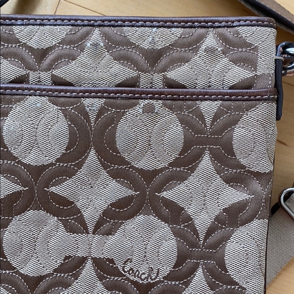 Coach Small Purse - Picture 7 of 7